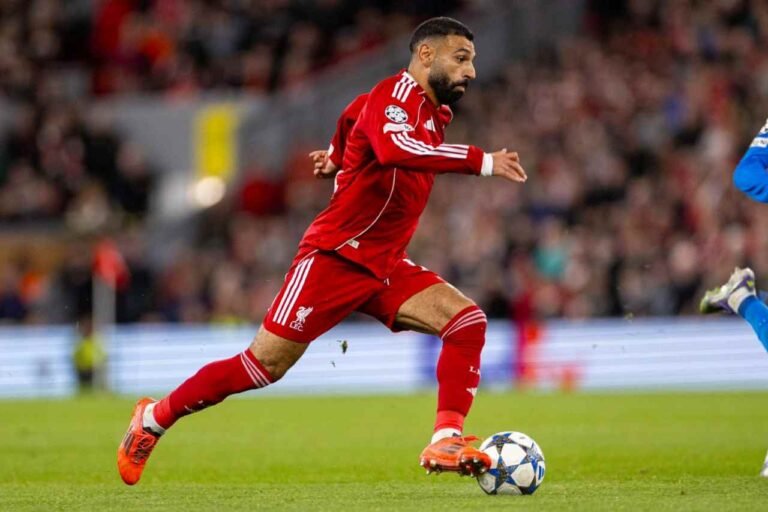 Donkere wolken boven Anfield: Salah flink onder vuur